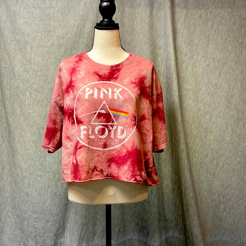 PINK FLOYD Cropped Short Sleeve Tee. Size XL